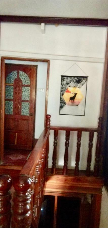Phousi Guesthouse 2 หลวงพระบาง ภายนอก รูปภาพ